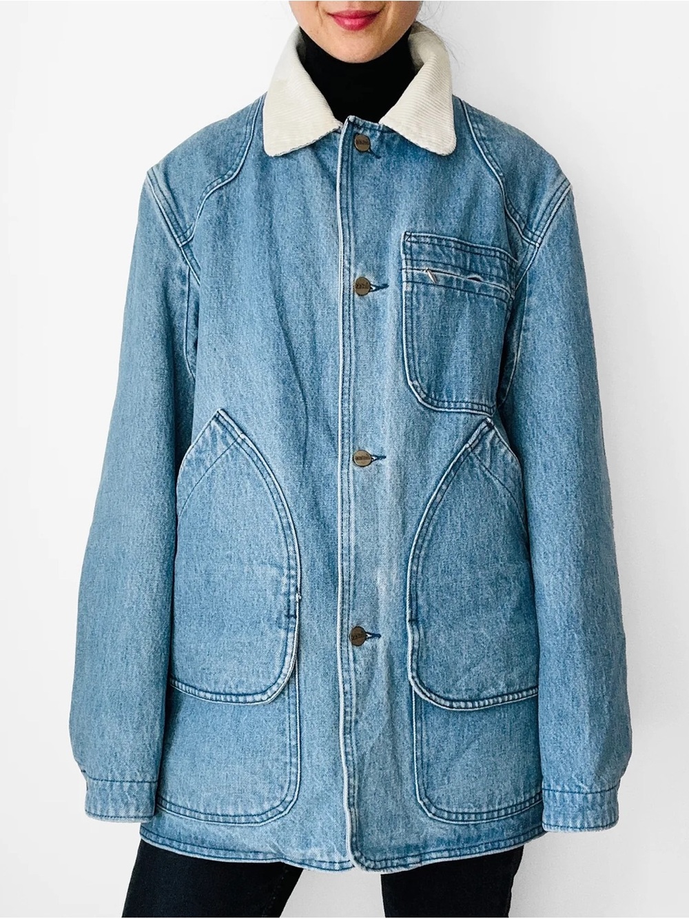 L.L. Bean Light Blue Denim Jacket with Cream Sherpa Collar - Picture 14 of 15